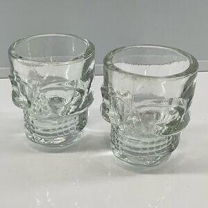 UNBRANDED Skull Shot Glasses Set of 2 Halloween Party Figural